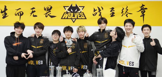 神降临！ Zeus 奥拉夫再次横扫街道，SMK克烈无用， Hanwha Life Esports 晋级决赛